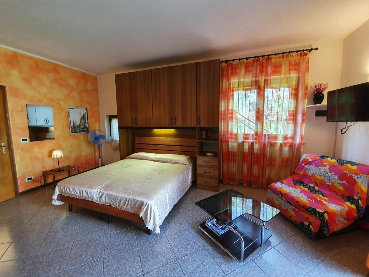 Casa Valenti Lägenhet Brenzone sul Garda Exteriör bild