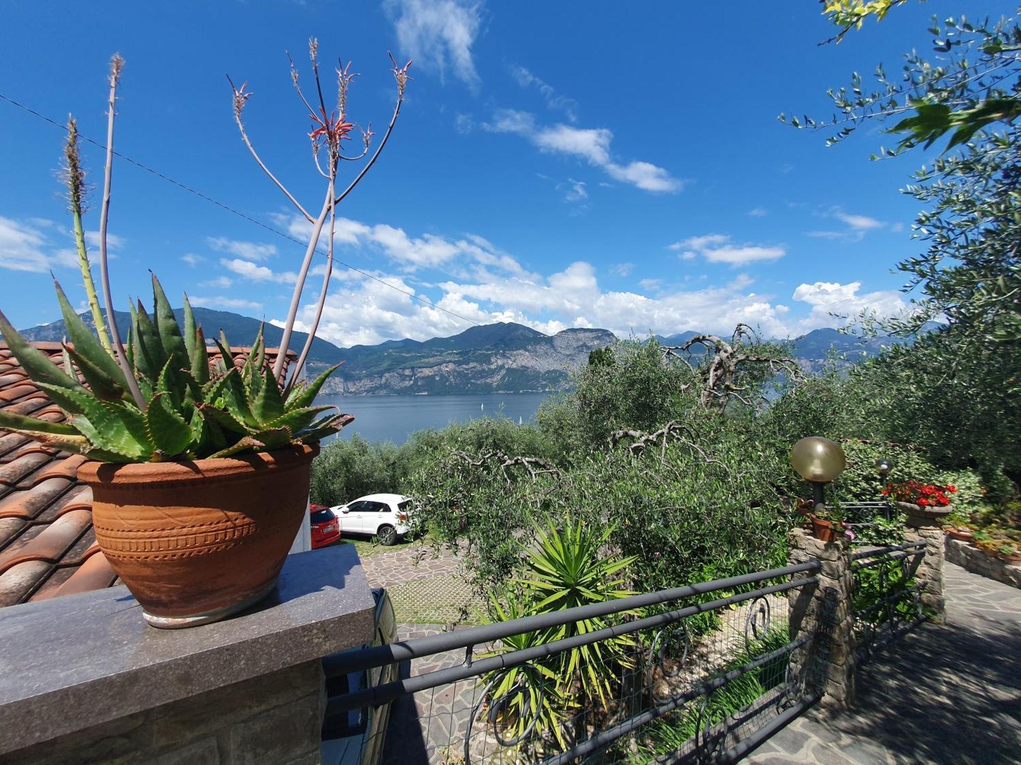 Casa Valenti Lägenhet Brenzone sul Garda Exteriör bild