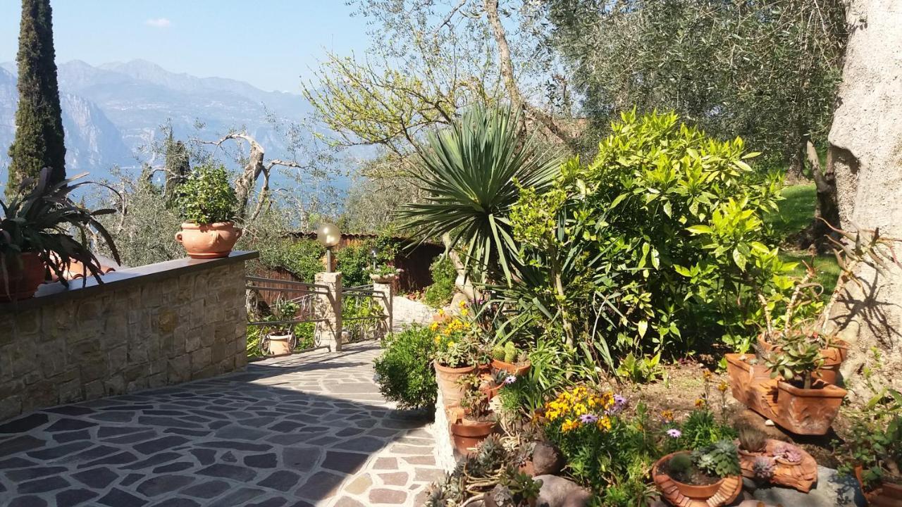 Casa Valenti Lägenhet Brenzone sul Garda Exteriör bild